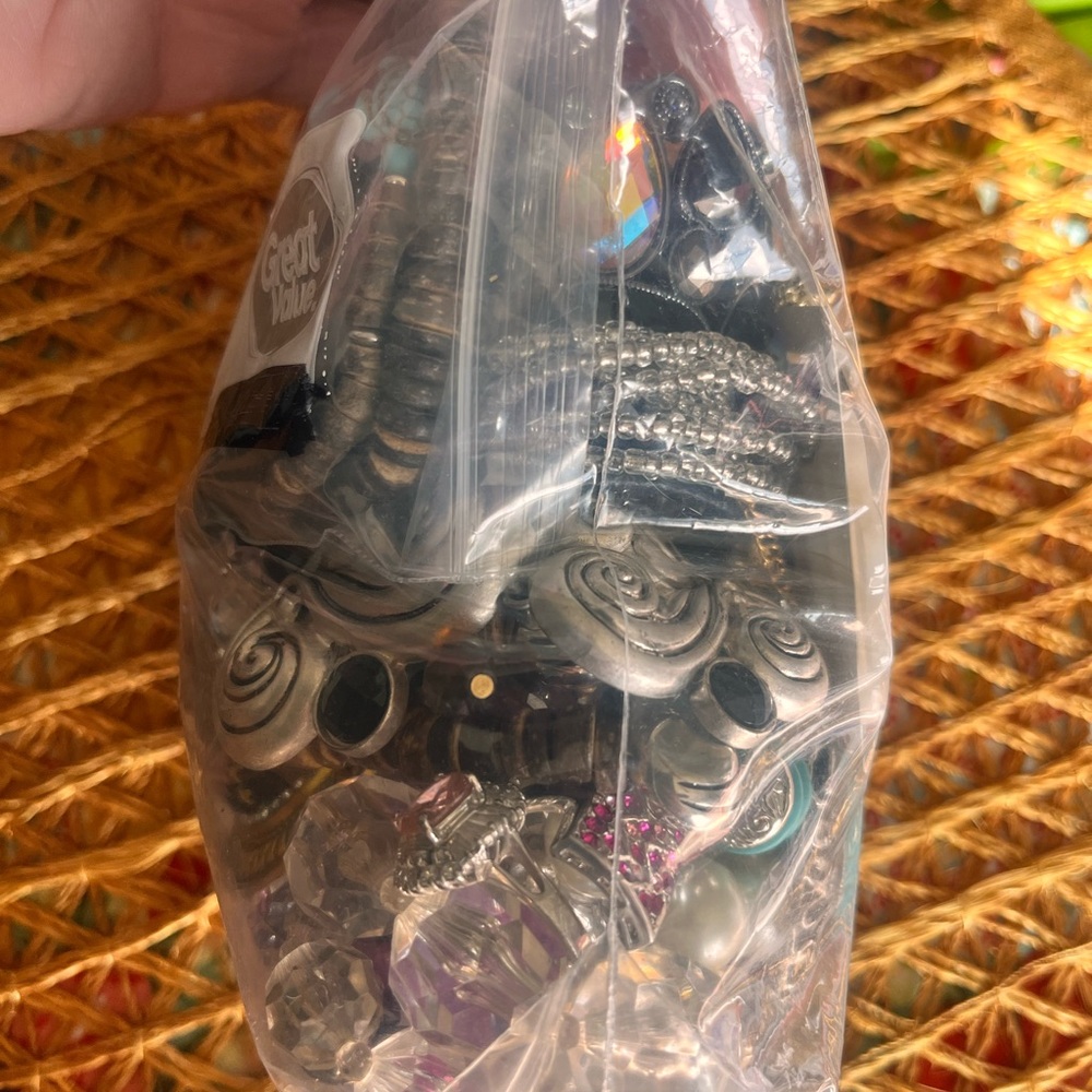 Colorful Beaded Jewelry Assortment - Picture 12 of 12